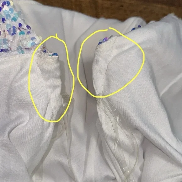 HAPPY JOE’S One-Shoulder
